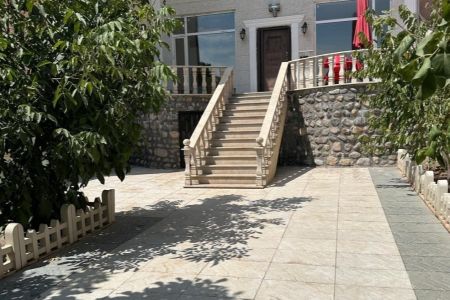 اجاره سوئیت حیاط دار در طالقان - بزج