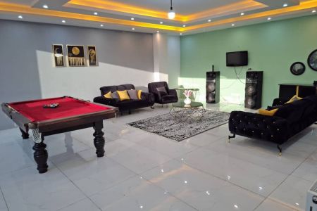 ویلای دوبلکس استخردار در چهارباغ - کهریزک