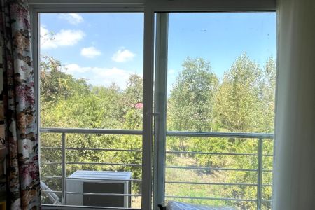 رزرو اتاق در هاستل بانوان شاندرمن - هیسا