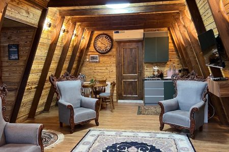کلبه سوئیسی جکوزی دار در بابل - کنسلو - طبقه بالا