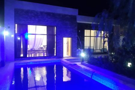 اجاره ویلا استخردار در ماهدشت