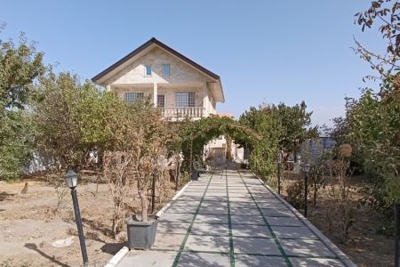 ویلا تریبلکس استخردار در چهارباغ - کهریزک