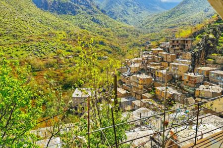 اجاره سوئیت بالکن دار در پاوه - داریان - همکف