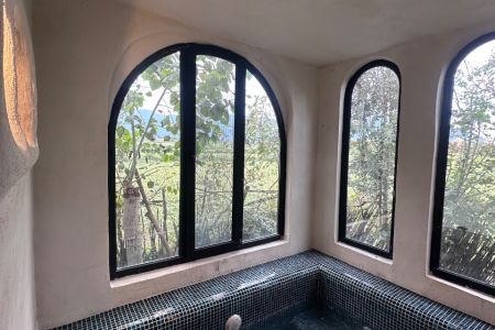 کلبه سوئیسی جکوزی دار در وشمه سرا ماسال