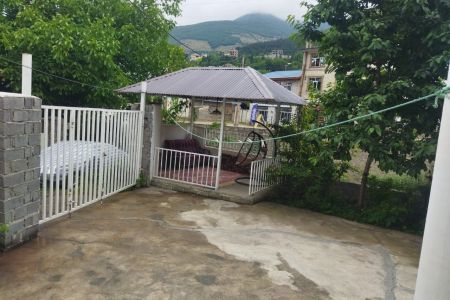 اجاره خانه لب رودخانه در کلاردشت - رودبارک - همکف