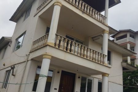 اجاره خانه لب رودخانه در کلاردشت - رودبارک - همکف
