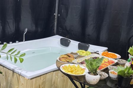 کلبه سوئیسی جکوزی دار در لفور - امام کلا