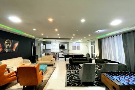 اجاره ویلا با استخر آبگرم در چهارباغ - زکی آباد