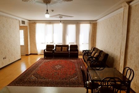 اجاره خانه مبله در همدان - طبقه اول