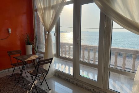 سوئیت رو به دریا در جزیره هرمز