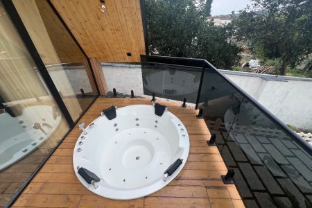 کلبه سوئیسی جکوزی دار در قائم شهر - واسکس