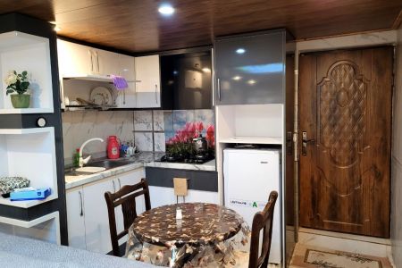 سوئیت حیاط دار در چمستان - خطیب کلا