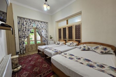 رزرو هتل سنتی در اصفهان - اتاق ۴ تخته - شقایق