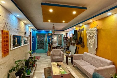 بوم گردی در جزیره هرمز - اتاق ساحل سرخ