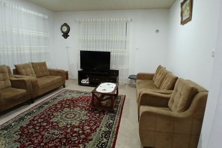خانه ویلایی با حیاطی دلباز در خمام - چوکام