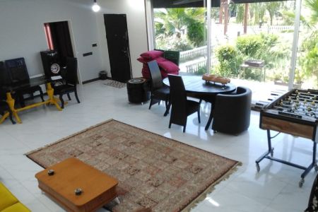 اجاره ویلا استخردار در ماهدشت