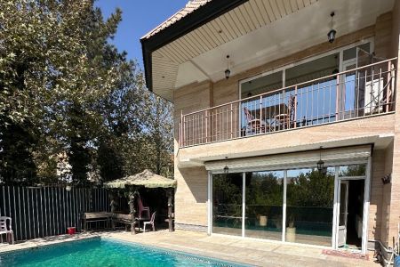 ویلا دوبلکس استخردار در کردان - طاووسیه