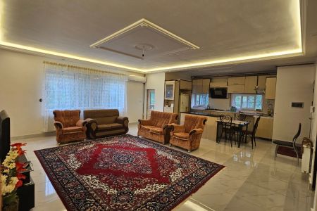 خانه با منظره کوه و باغ چای در لاهیجان - علیسرود