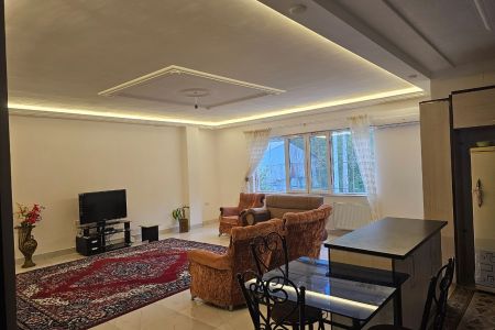 خانه با منظره کوه و باغ چای در لاهیجان - علیسرود