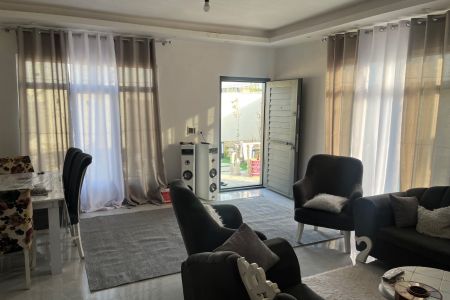 اجاره ویلا استخردار در چهارباغ - رامجین