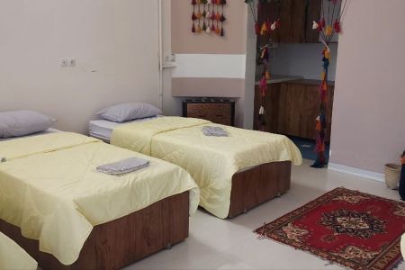 اجاره بوم گردی در ماهان کرمان - اتاق ۴ تخته