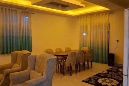 ویلا استخردار در چهارباغ - شهرک کامرانیه