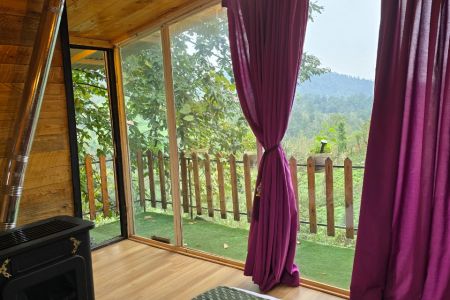 رزرو بوم گردی در سیاهکل - ملک رود - اتاق بلوط