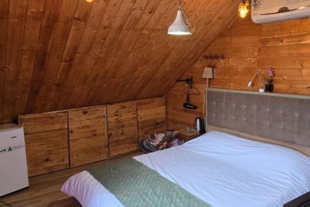 رزرو بوم گردی در سیاهکل - ملک رود - اتاق بلوط