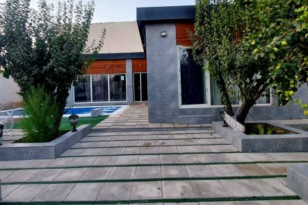 اجاره ویلا استخردار در چهارباغ - رامجین