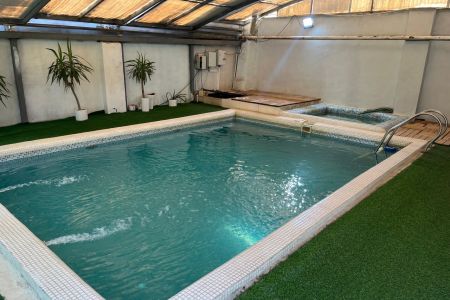 اجاره ویلا استخردار در چهارباغ