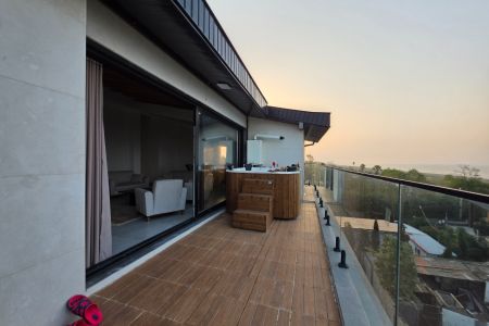 آپارتمان جکوزی دار در بندرانزلی - پلاک اول دریا