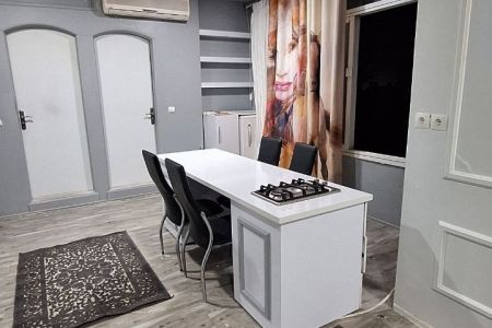 اجاره سوئیت در جاده طرقبه - طبقه سوم