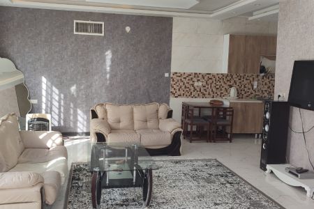 اجاره ویلا استخردار در چهارباغ - قاسم گرجی