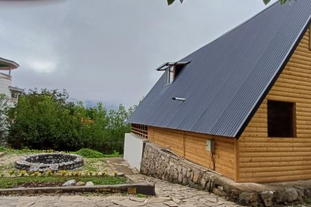 کلبه تراس دار در جاده دوهزار - شانه تراش