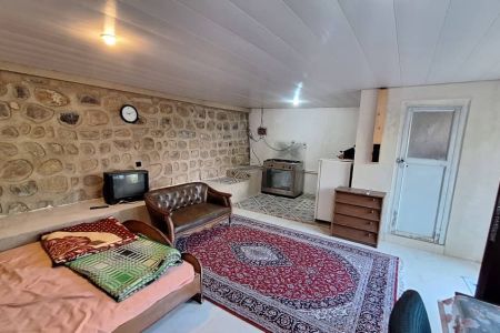 کلبه تراس دار در جاده دوهزار - شانه تراش