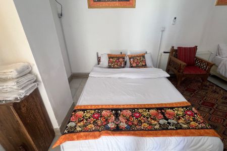 بوم گردی تاریخی در ساوه - اتاق جانان