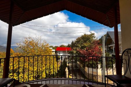 اجاره خانه بالکن دار در کلاردشت - طبقه سوم