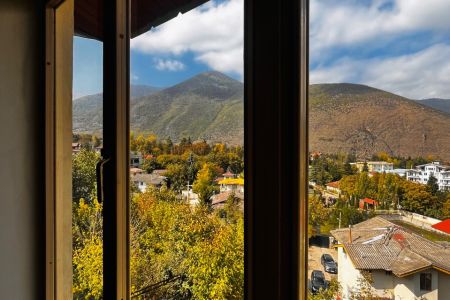 اجاره خانه بالکن دار در کلاردشت - طبقه سوم