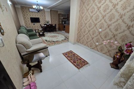 اجاره خانه مبله در زنجان - طبقه سوم - واحد ۲