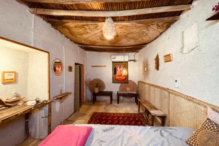 سیاحه بیئیه فی هرمز - بجانب متحف نادعلیان - مغ