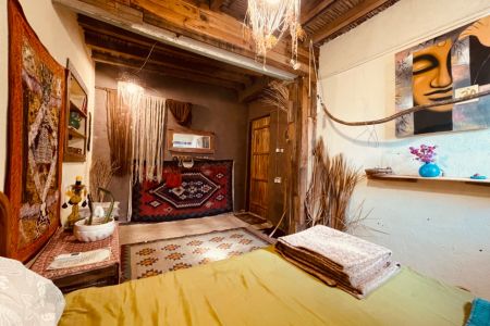 بوم گردی در هرمز - جنب موزه نادعلیان - بوهو