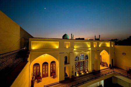 بوتیک هتل نزدیک نقش جهان - وزیری نشین vip