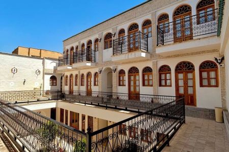 بوتیک هتل نزدیک نقش جهان - دبل استاندارد