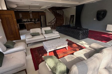 اجاره ویلا دوبلکس در چهارباغ - سنقرآباد