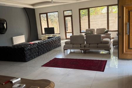 اجاره ویلا دوبلکس در چهارباغ - سنقرآباد