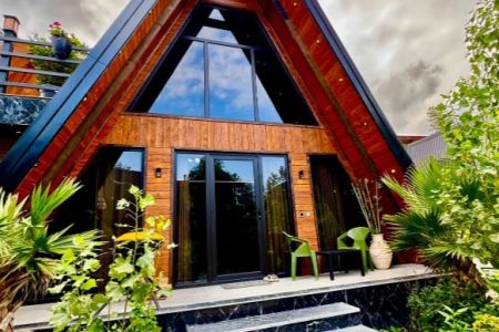 کلبه سوئیسی استخردار در چالوس - اکبر آباد