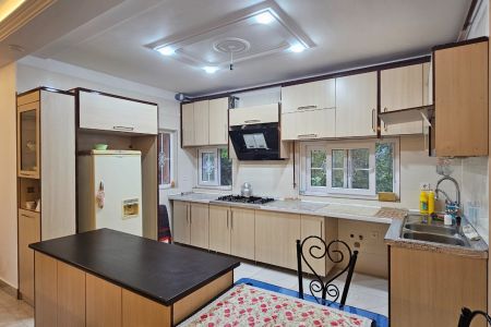 رزرو خانه مبله در لاهیجان - علیسرود - طبقه ۲