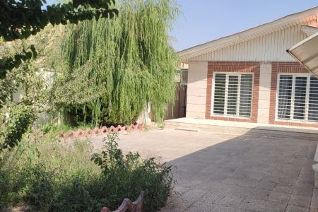 اجاره ویلا استخردار در چهارباغ - قاسم گرجی