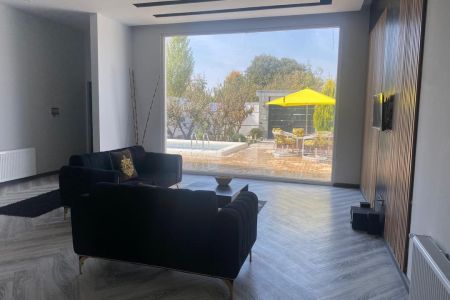 اجاره ویلا استخردار در چهارباغ - سنقرآباد