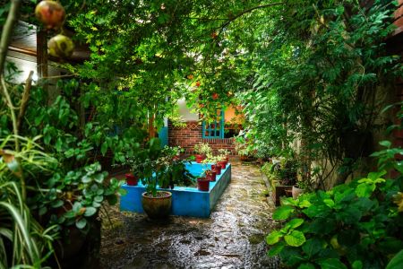 خانه سنتی حیاط دار در رشت - لاکانی